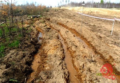 Локализация и тушение приземных пожаров способом создания водной полосы